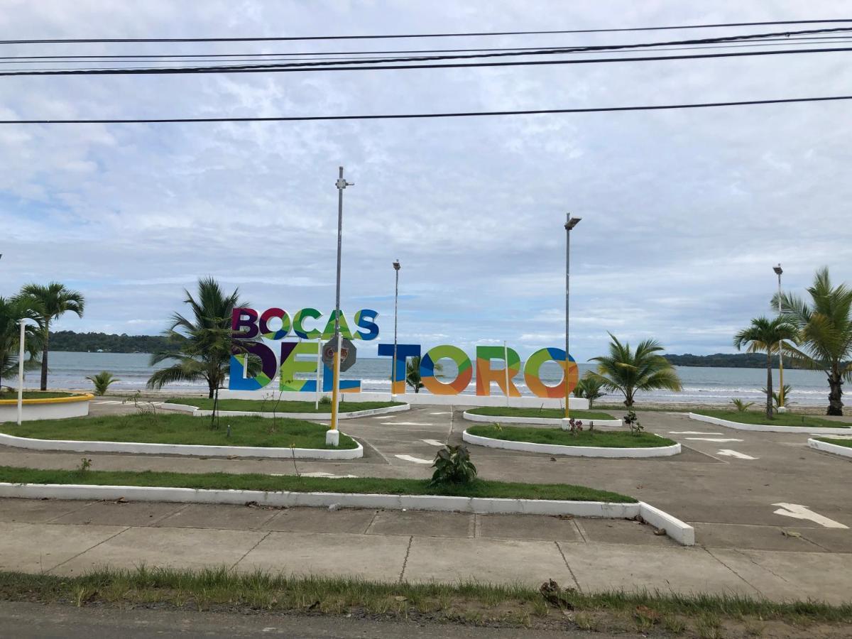 Reff Hotel Bocas del Toro Exterior foto